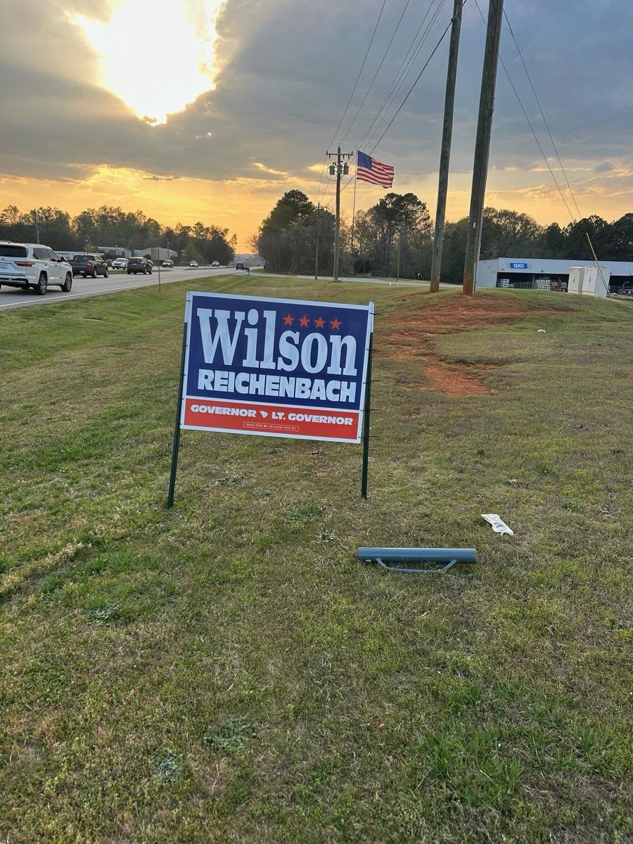 Happy Debate Day, South Carolina! 

Tune in tonight from 7–8 PM.

Watch live:
 • WHNS Fox Carolina – Greenville/Spartanburg
 • WIS – Columbia
 • WCSC Live 5 – Charleston
 • WMBF – Myrtle Beach

“Be strong and courageous. Do not be afraid; do not be discouraged, for the Lord