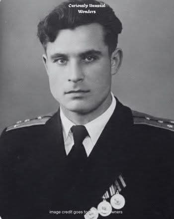 The Husky tweet media