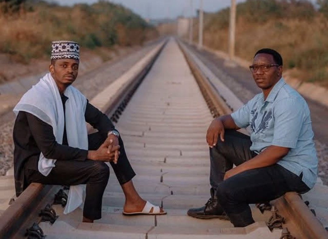 Dr. Sisimizi tweet media