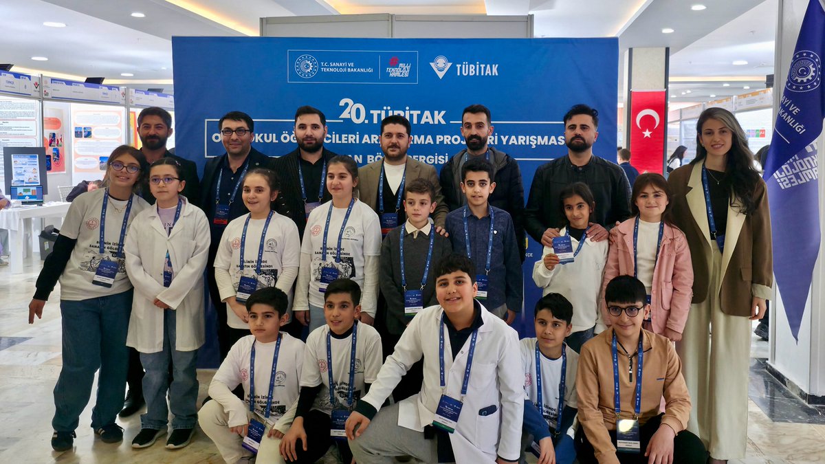 20. 2204-B Ortaokul Öğrencileri Araştırma Projeleri Yarışması Bölge Sergisi, Van Evliya Çelebi Turizm Mesleki ve Teknik Anadolu Lisesi Uygulama Oteli’nde yoğun katılımla gerçekleştirildi.

Bilimsel düşünme becerilerini geliştirmek, öğrencileri araştırmaya teşvik etmek ve proje