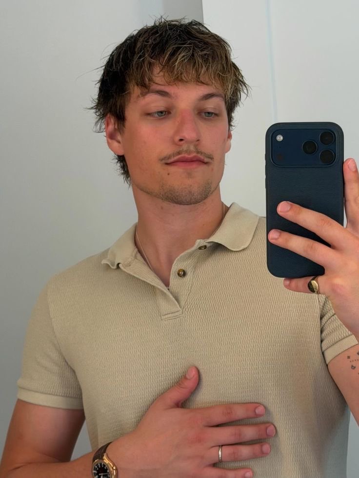 Sub Family tweet media