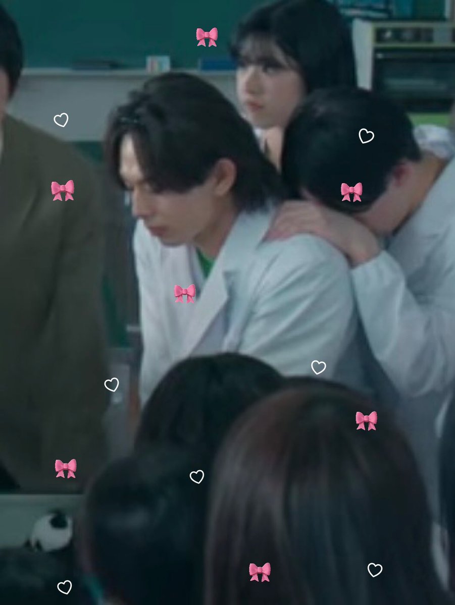 ay✮*。゚ tweet media