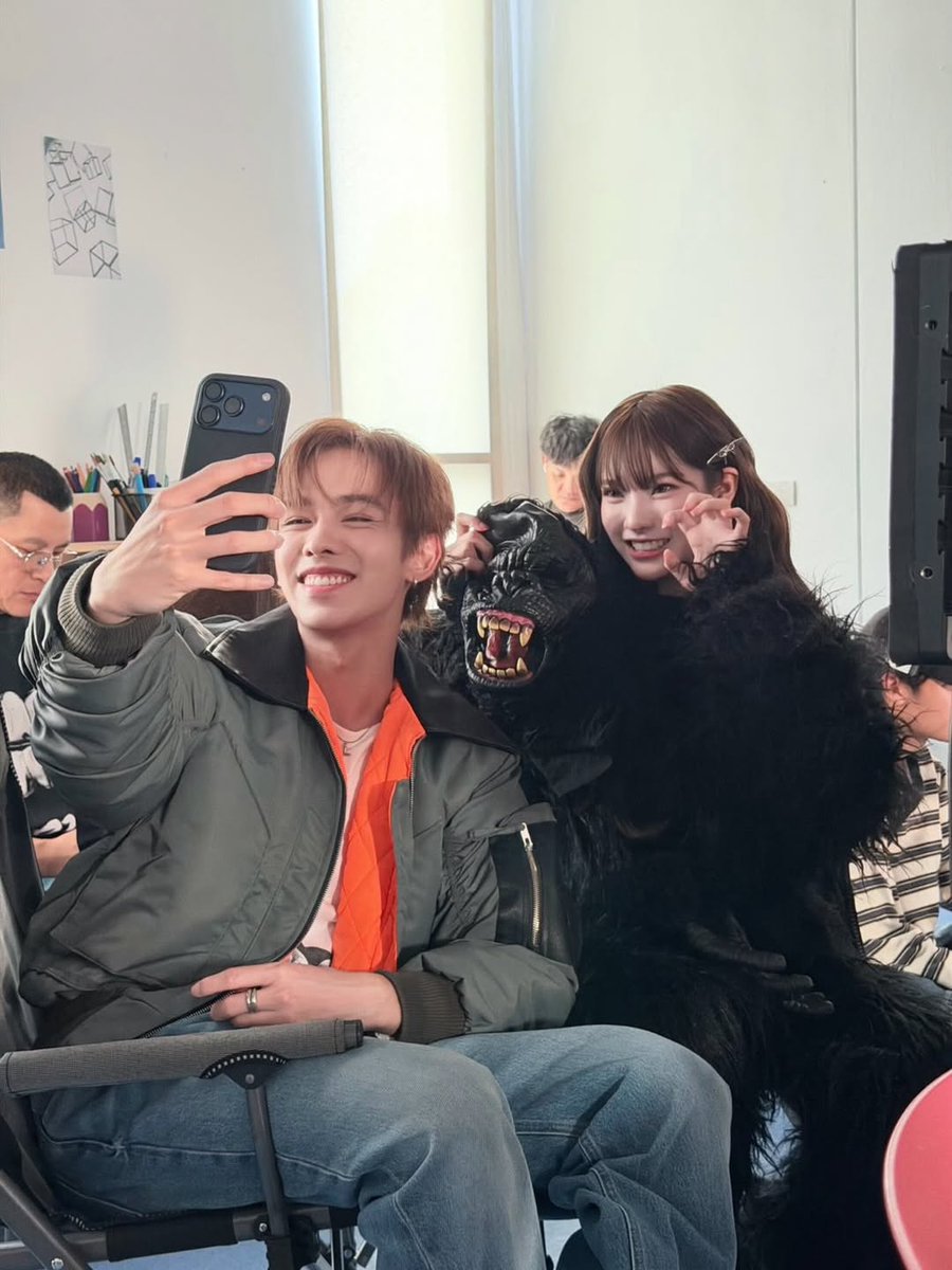 ❥eveяesт シ tweet media