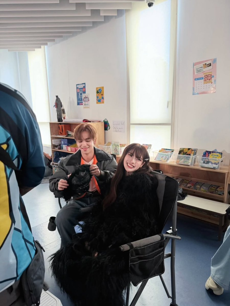 ❥eveяesт シ tweet media