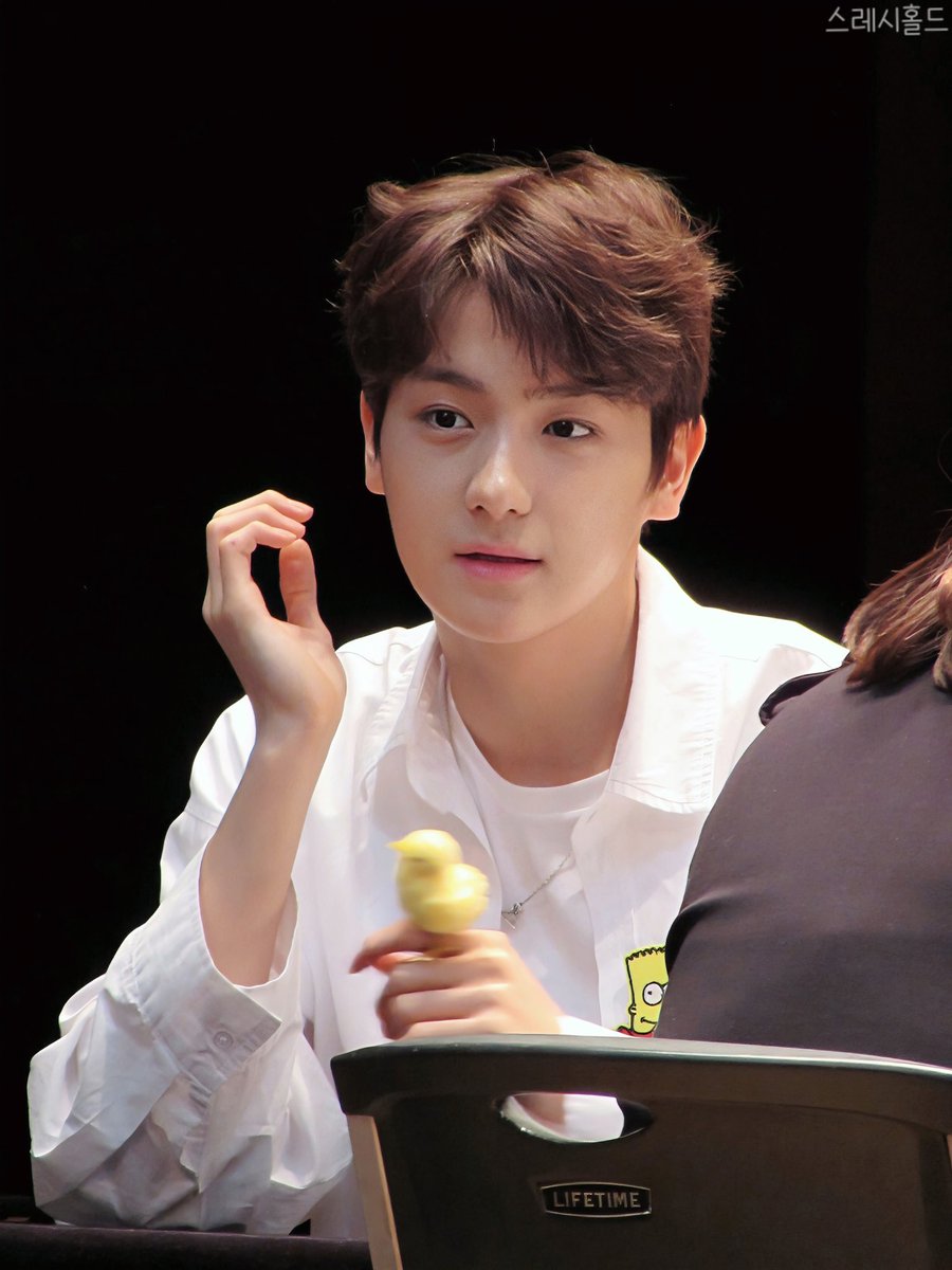 스레시홀드 tweet media