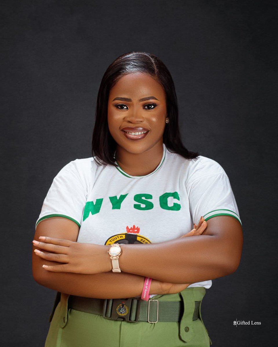 nyscupdatesng's tweet image. Omooo... This corper too fine😂

congratulations to all A1 2025 on our POP💃🏾💃🏾
It's been 1 year of God's faithfulness.
Thank you Lord
#Nyscupdates
#passingoutparade
#Bayelsacorper

📸: Queen Esther