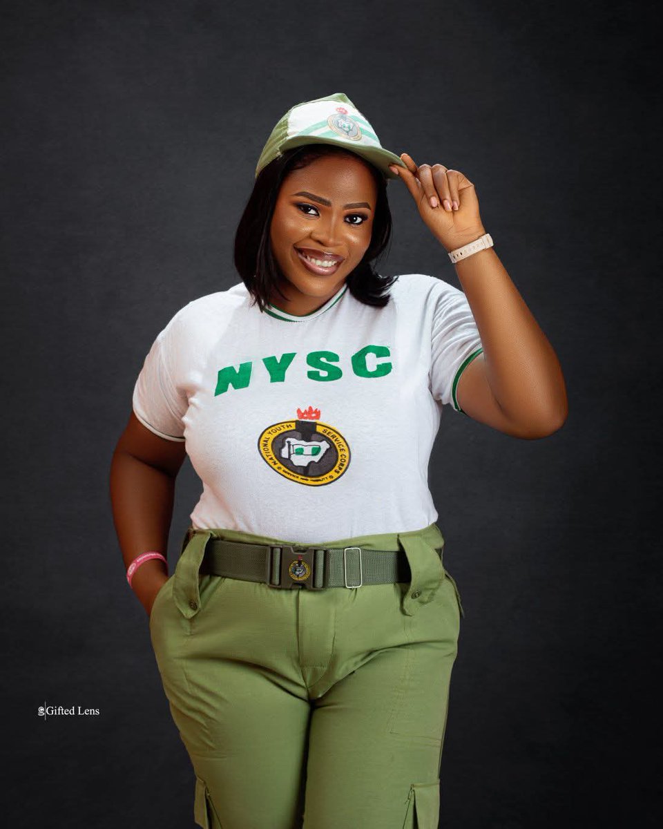 nyscupdatesng's tweet image. Omooo... This corper too fine😂

congratulations to all A1 2025 on our POP💃🏾💃🏾
It's been 1 year of God's faithfulness.
Thank you Lord
#Nyscupdates
#passingoutparade
#Bayelsacorper

📸: Queen Esther