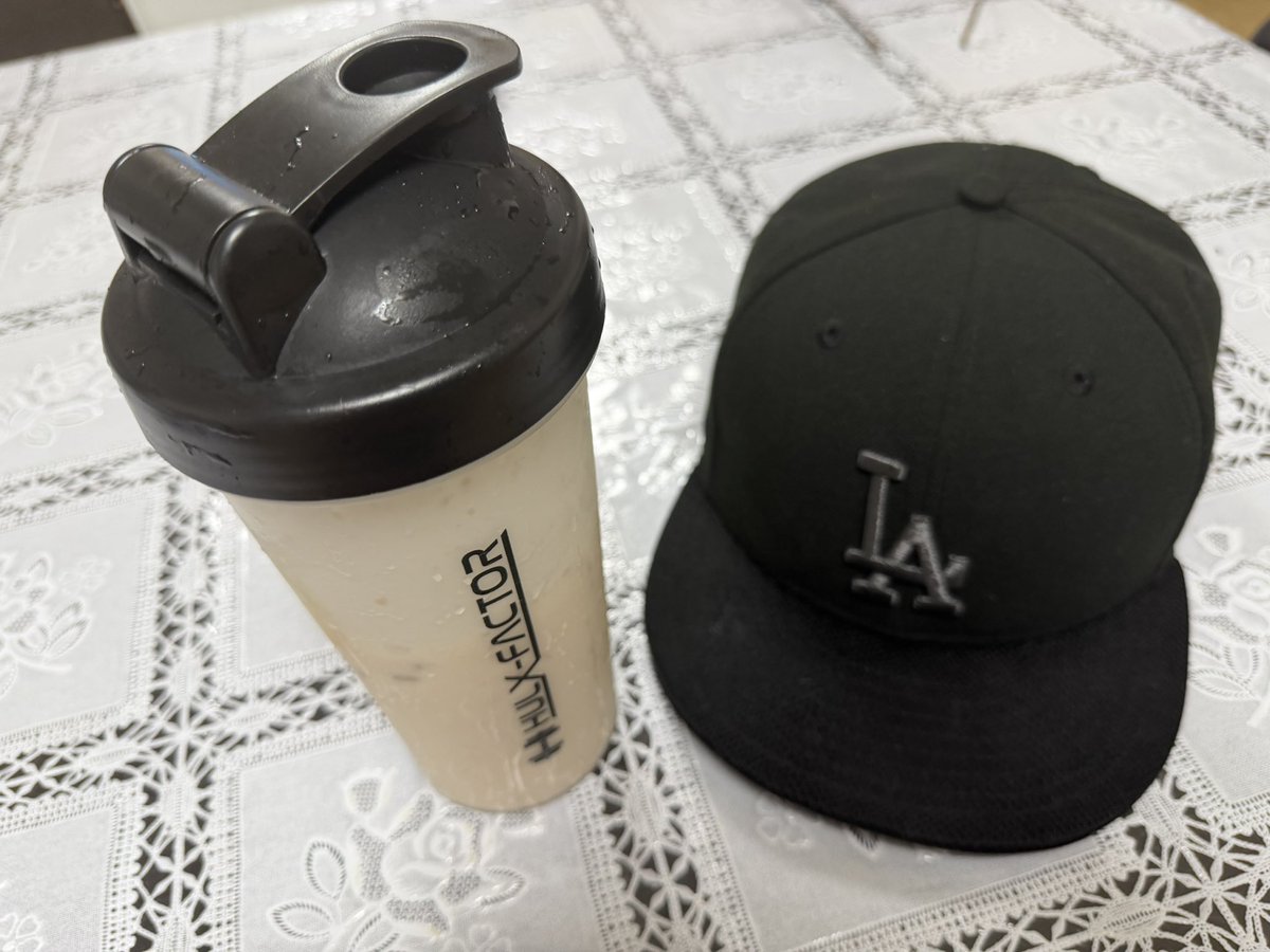 MasaniMasaaki's tweet image. 今日の夜ご飯♪
簡易プロテイン🤭
ホエイ14g
ソイ7g
ヨーグルト200g
牛乳200ml
#プロテイン #protein #ザバス #savas 
#夕御飯 #dinner #晩御飯 
 #ダイエット #減量 #痩せる #diet #节食减肥 #节食 #다이어트 #диета #régime