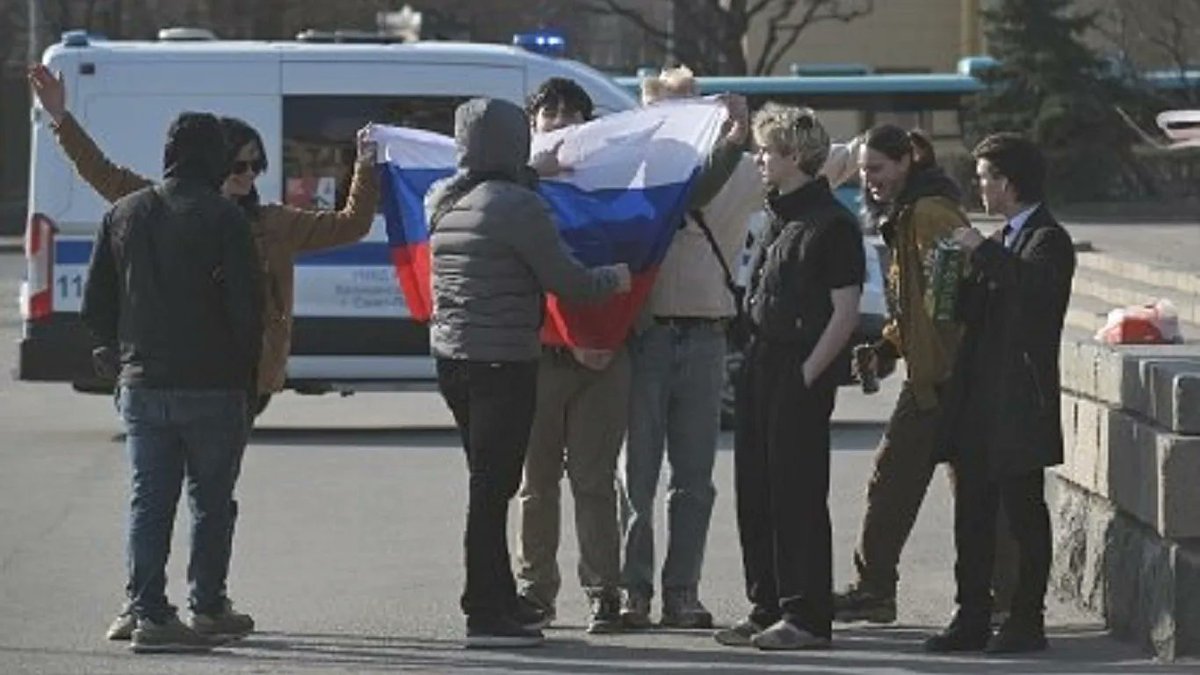 вогник tweet media