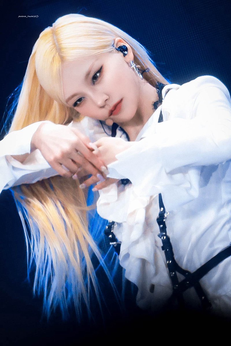 🖤

#AprilFoolsDay
#YEJI #ITZY 
#예지 #있지