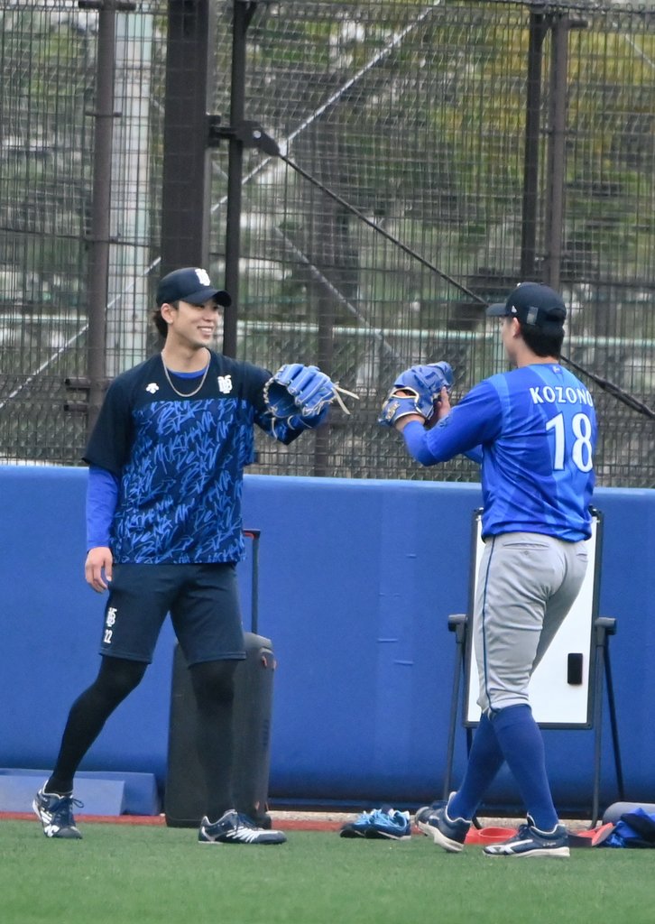 はんし tweet media