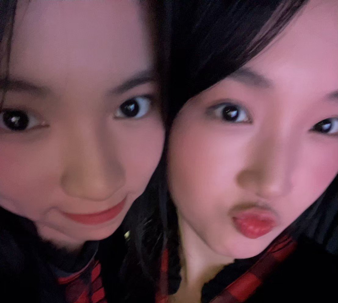 aloyyy☀️ tweet media