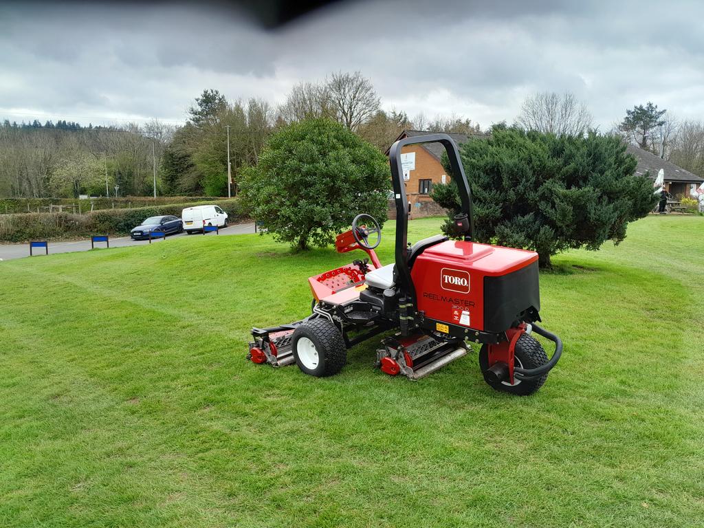 GriffithsTurf's tweet photo. Another quality pre owned Toro RM3100 installed today at Brecon Golf Club.
Thanks to Brecon Golf Club and team for their loyal custom and continued business. https://t.co/2HcErbcFUV