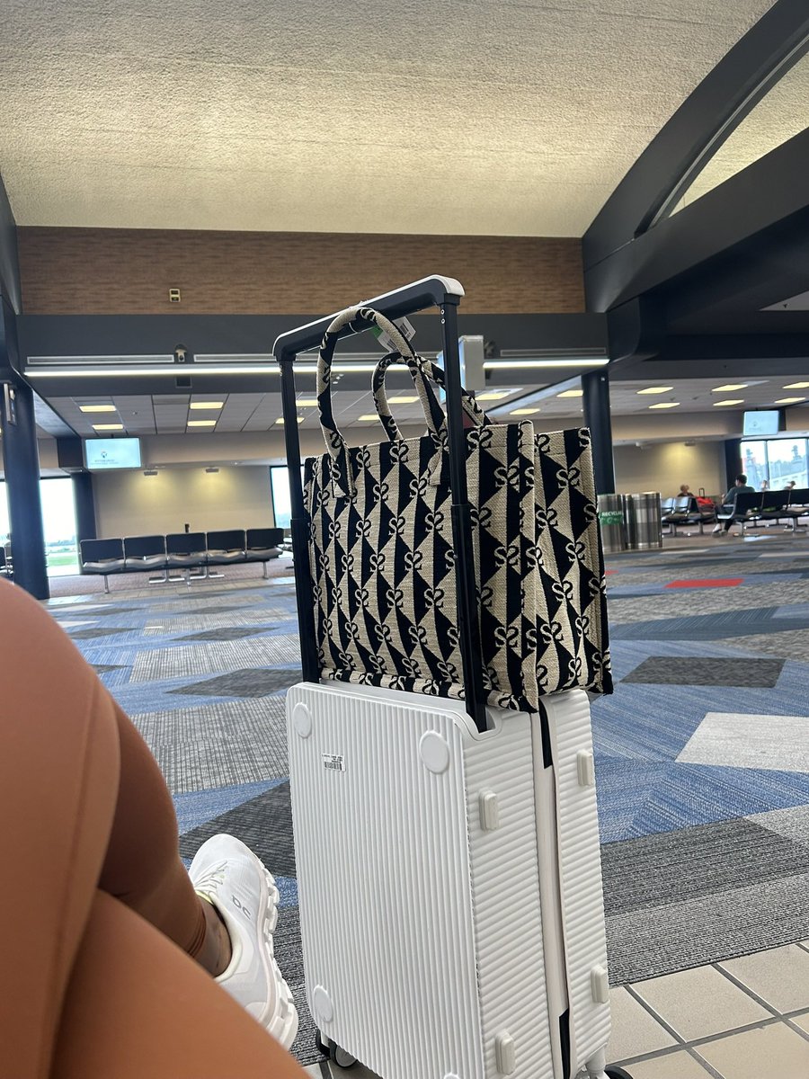 𝐅𝐢𝐫𝐬𝐭 𝐨𝐟 𝐡𝐞𝐫 𝐧𝐚𝐦𝐞 tweet media