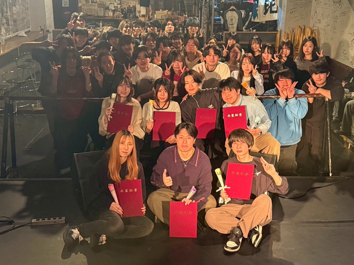 den_on20's tweet photo. バイバイライブ https://t.co/pQWDgwOmbJ