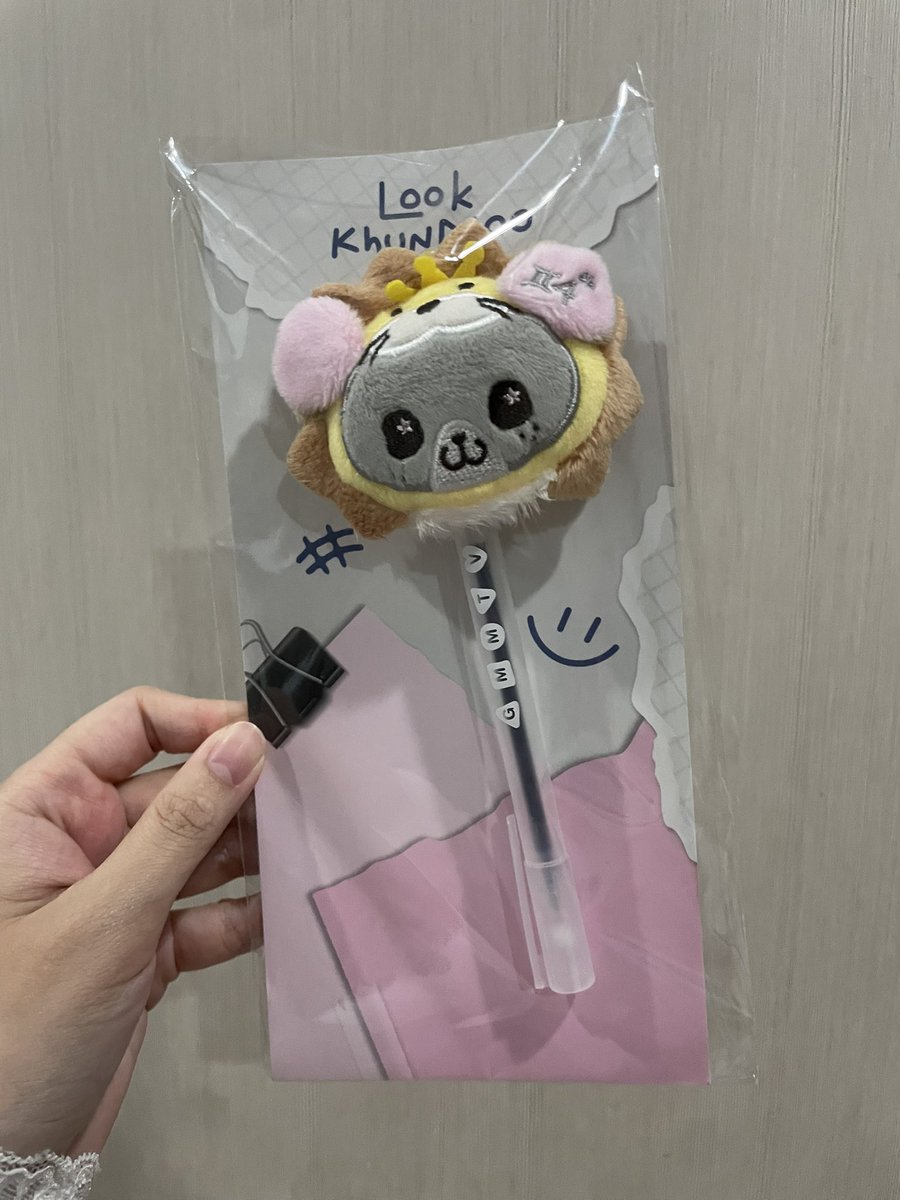 -cardigan- tweet media