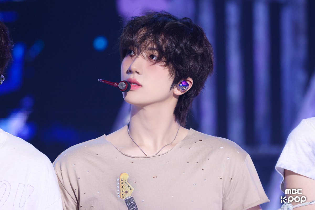 ✉️요청하신 사진 왔습니다✉️

크래비티 원진 사진 있지요

#만우절 #Aprilfoolsday #CRAVITY #원진 #음중 #아육대 #가요대제전 #MBCkpop