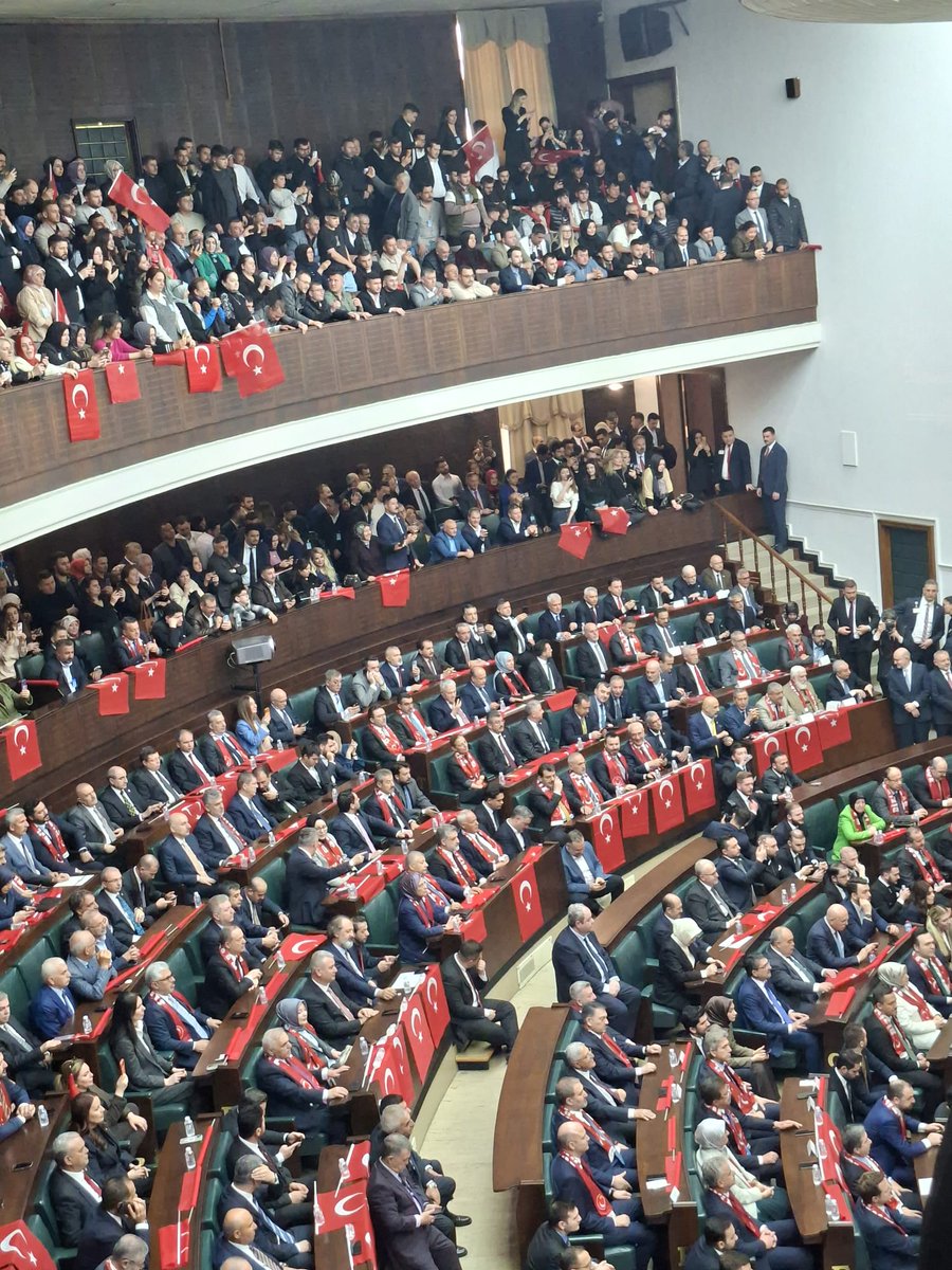 📍T.B.M.M

Cumhurbaşkanımız, Genel Başkanımız Sayın Recep Tayyip Erdoğan'ın katılımlarıyla;

İlçe Başkan Yardımcılarımız, Yönetim Kurulu Üyelerimiz, Kadın Kolları Yönetim Kurulu Üyelerimiz, Gençlik Kolları Yönetim Kurulu Üyelerimiz ve Mahalle Başkanlarımız ve teşkilat