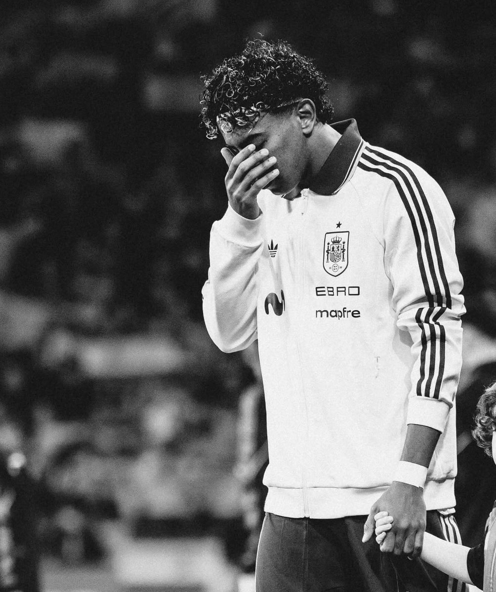 ceciarmy tweet media