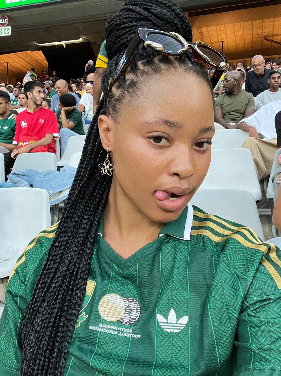 🏴‍☠️ tweet media