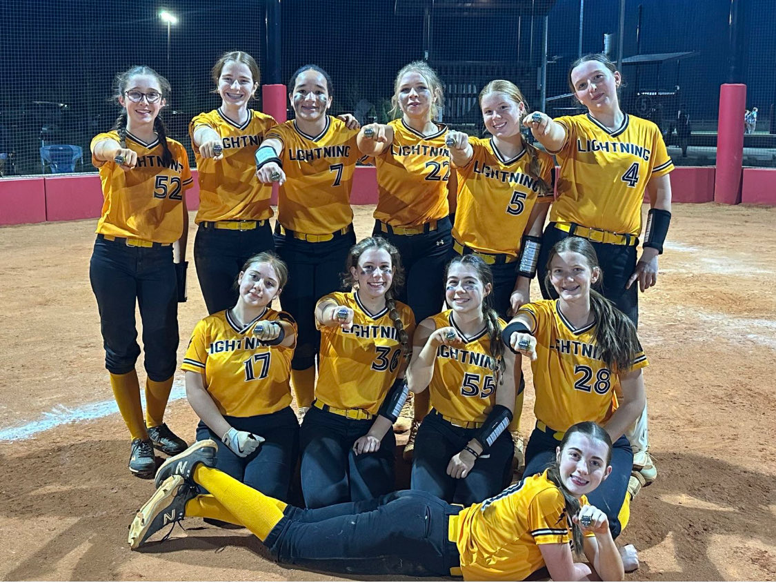 GALightningFP's tweet photo. 15u Gold Bracket @USFA Runner up.  3-2 on the day.  3/21 Gainesville.  @bclarksb2029 @londynj2029 @Riddle2028 @reaganshort28 @PrepSoftball @TOP_D1RECRUITS @SoftballDown @TopPreps @YHC_Softball @gatorjack72 https://t.co/kyg0qLyBSU