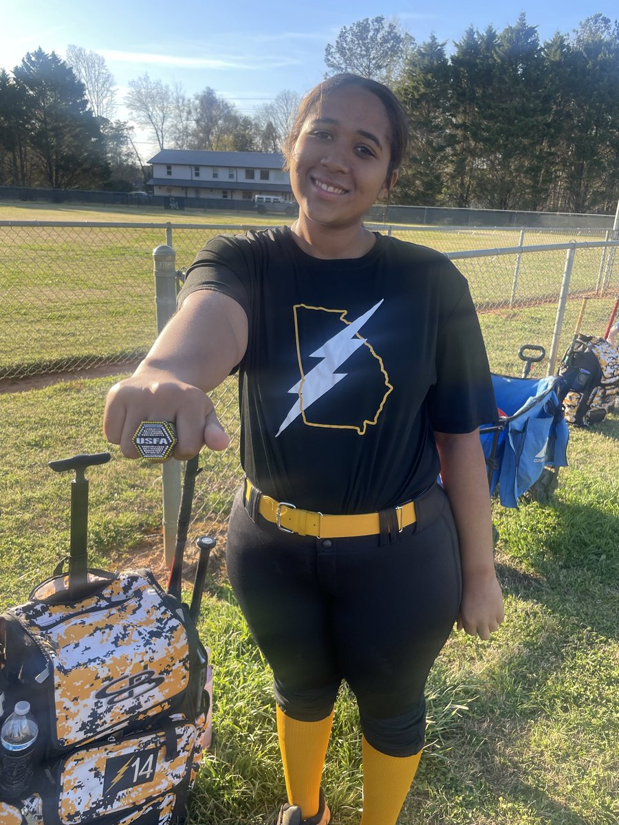 GALightningFP's tweet photo. 15u Gold Bracket @USFA Runner up.  3-2 on the day.  3/21 Gainesville.  @bclarksb2029 @londynj2029 @Riddle2028 @reaganshort28 @PrepSoftball @TOP_D1RECRUITS @SoftballDown @TopPreps @YHC_Softball @gatorjack72 https://t.co/kyg0qLyBSU