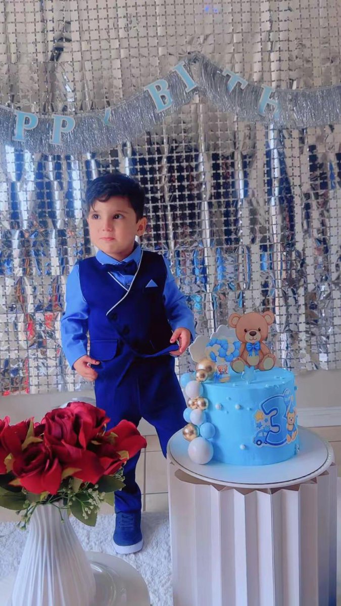 سعیده tweet media