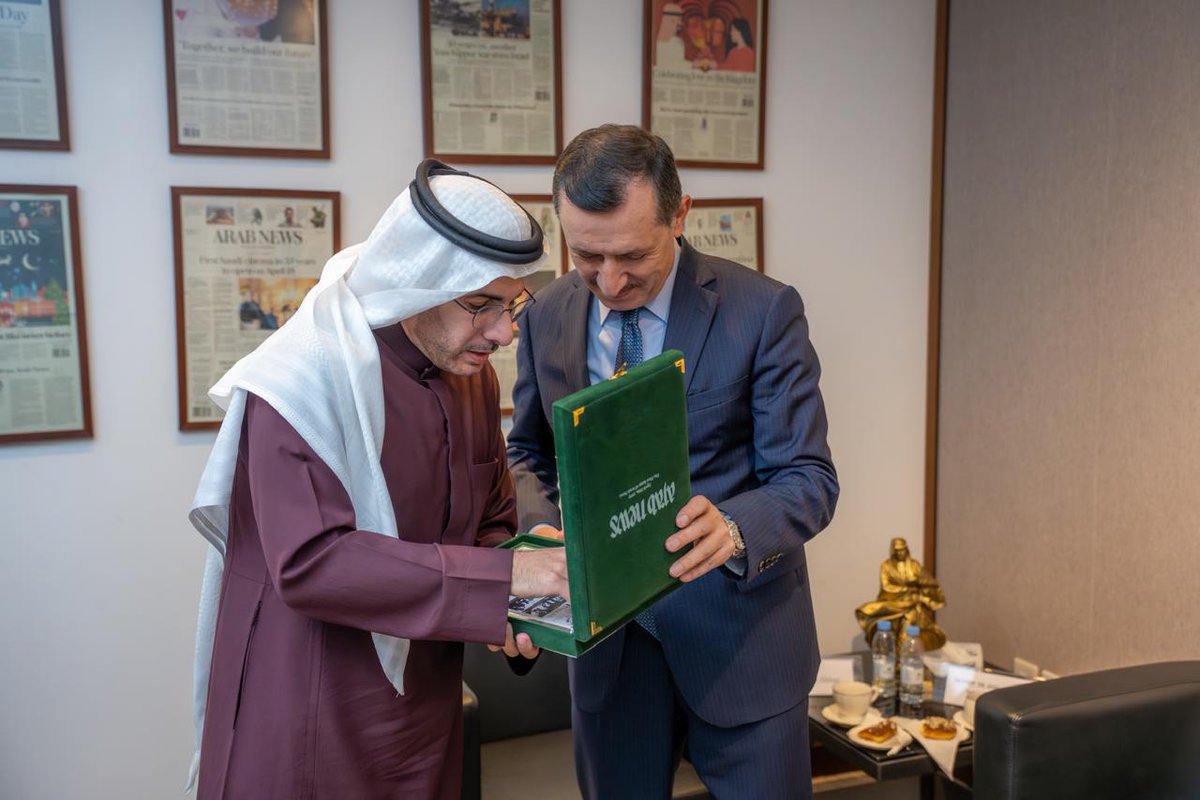 arabnews's tweet image. #PHOTOS: #Turkish Ambassador Prof. Dr. Emrullah Isler visits @ArabNews HQ in Riyadh, where he met with our Editor-in-Chief, @FaisalJAbbas, and the team. During the meeting, the 100th anniversary of bilateral relations was discussed alongside recent geopolitical developments, as