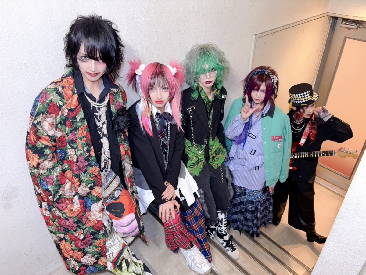 曇りのち、 公式　てるてる君 tweet media