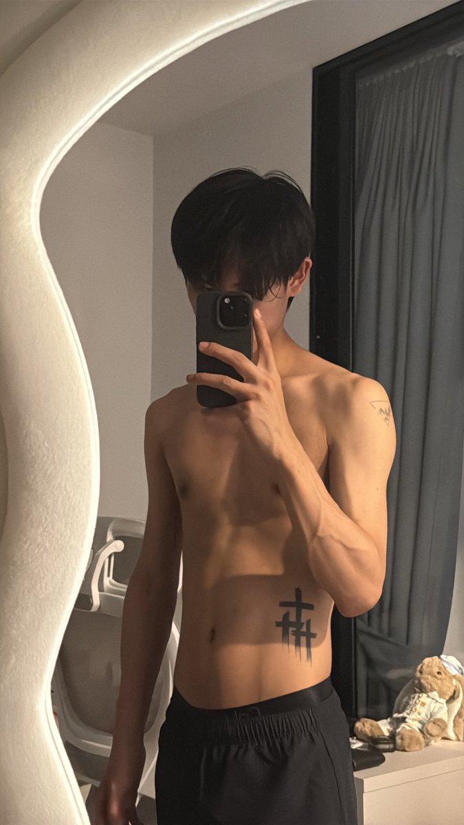 บบ. ☀️ tweet media