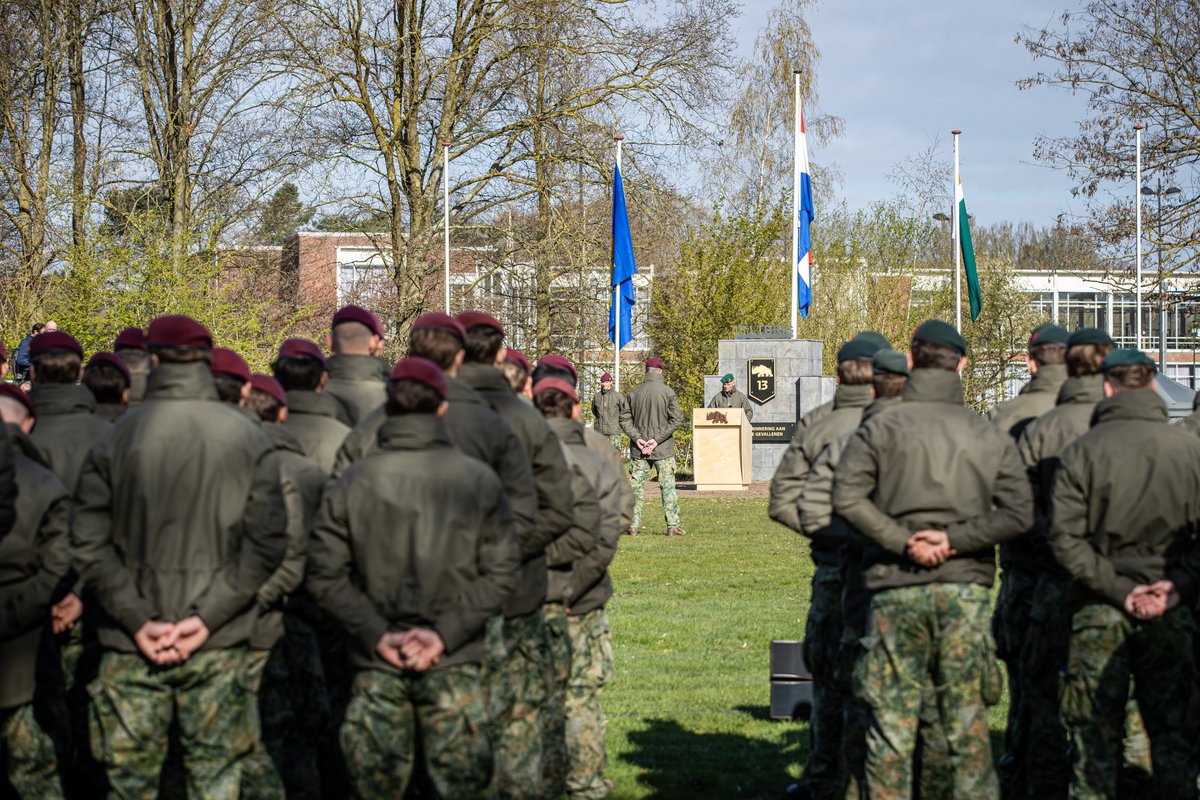 Generaal Onno Eichelsheim tweet media