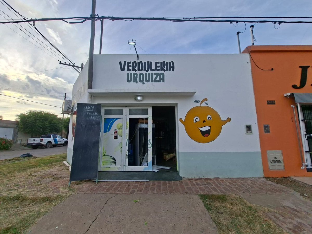 DECHIVILCOY tweet media