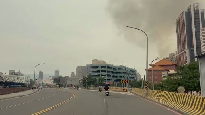 tkd4fun's tweet photo. 原来幸福可以如此简单：只需一串令人难以抗拒的烤肉串就足够了。 https://t.co/WjBiFTSfIJ