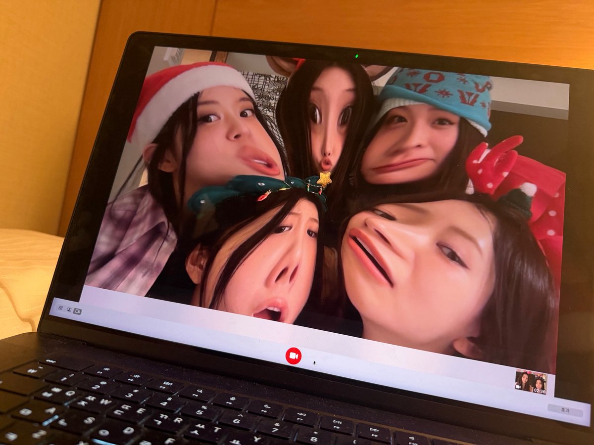 it’s me, meow-hee (•˕ •マ.ᐟ tweet media