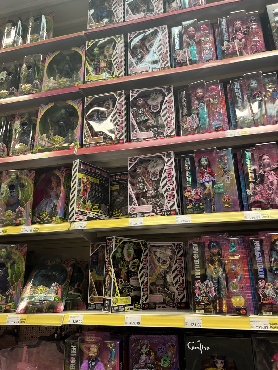 mari🪼🩵 tweet media