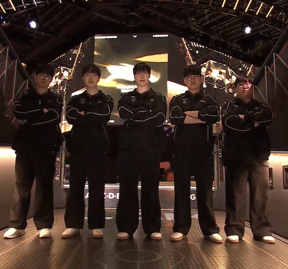 봄.소금& (#Delight) tweet media