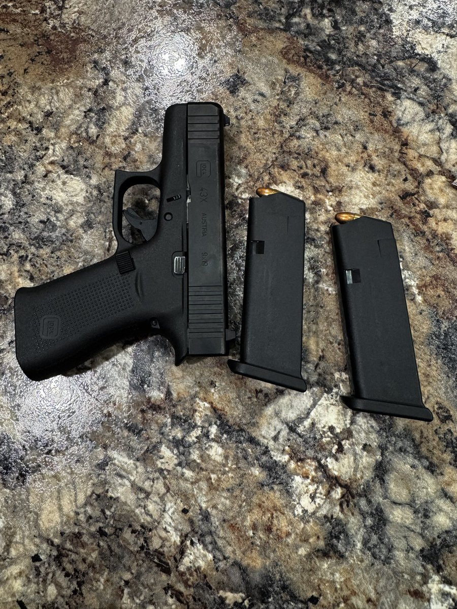 PheasantBabe tweet media