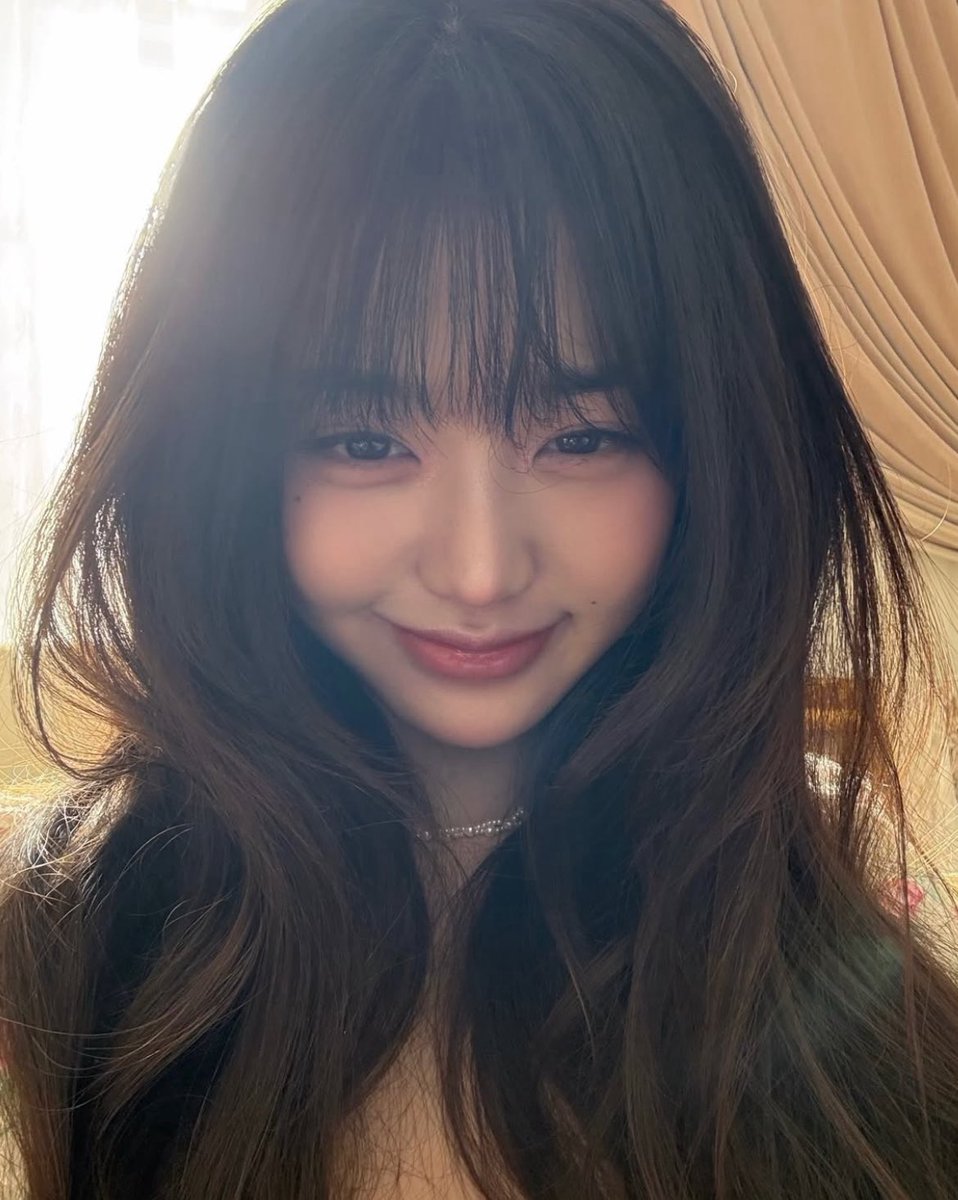 kiara of hot2hot tweet media