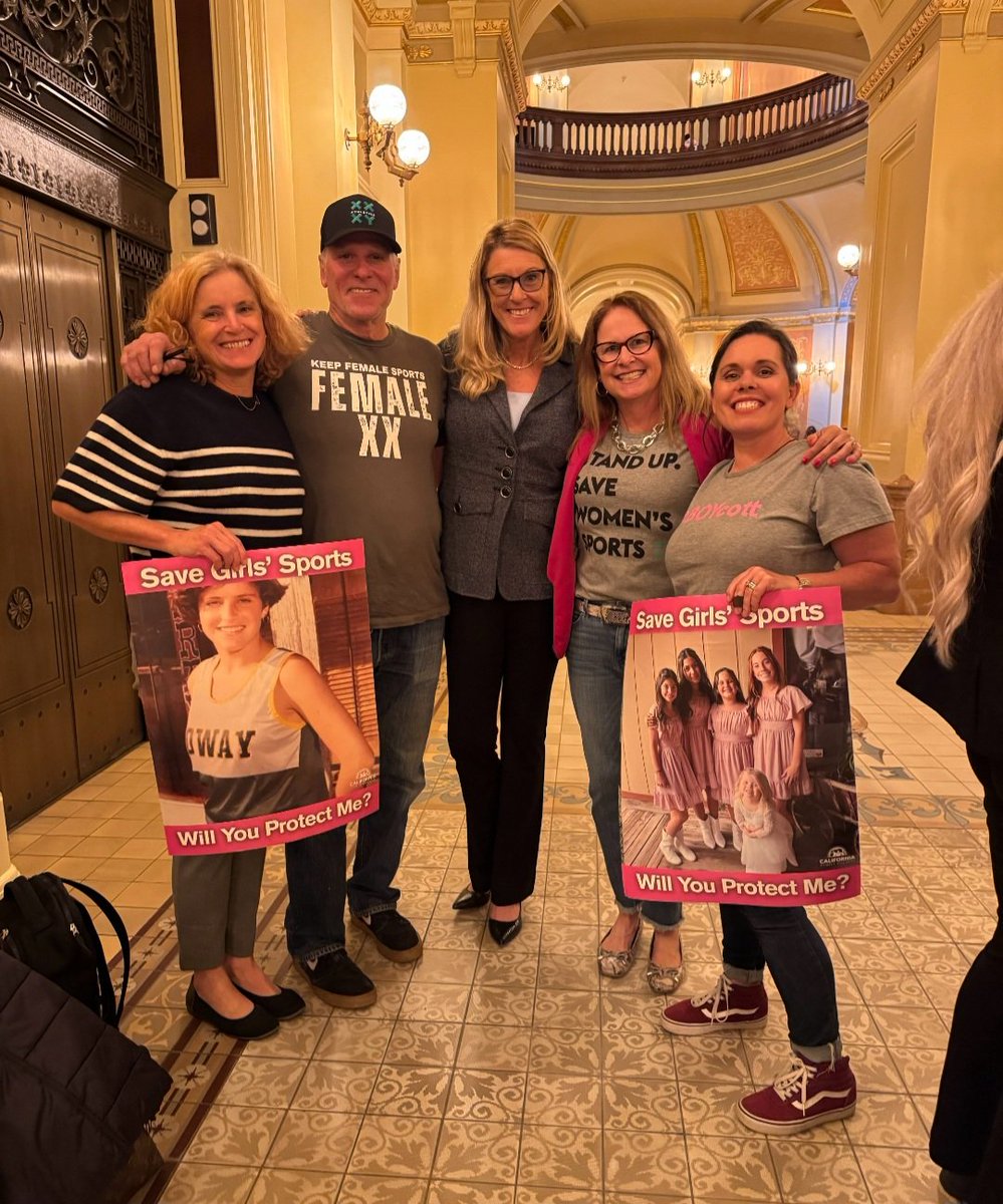 Lori Sundgren tweet media