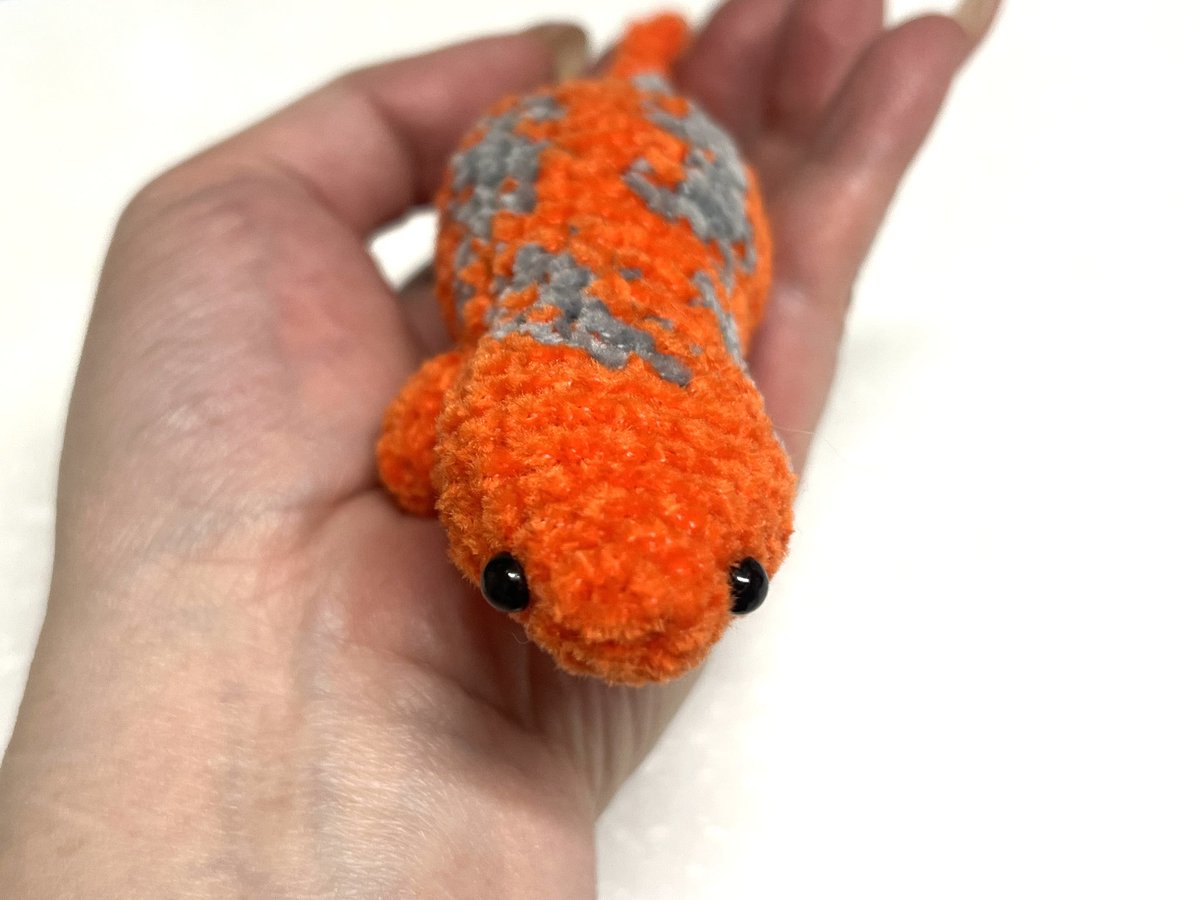 hide1210yuki's tweet photo. なかなか色が無く…たどり着いたアマミ
我が家の豹柄アマミ作ってみようかな
#あみぐるみ
#アマミシリケンイモリ https://t.co/1By8SMXbP4