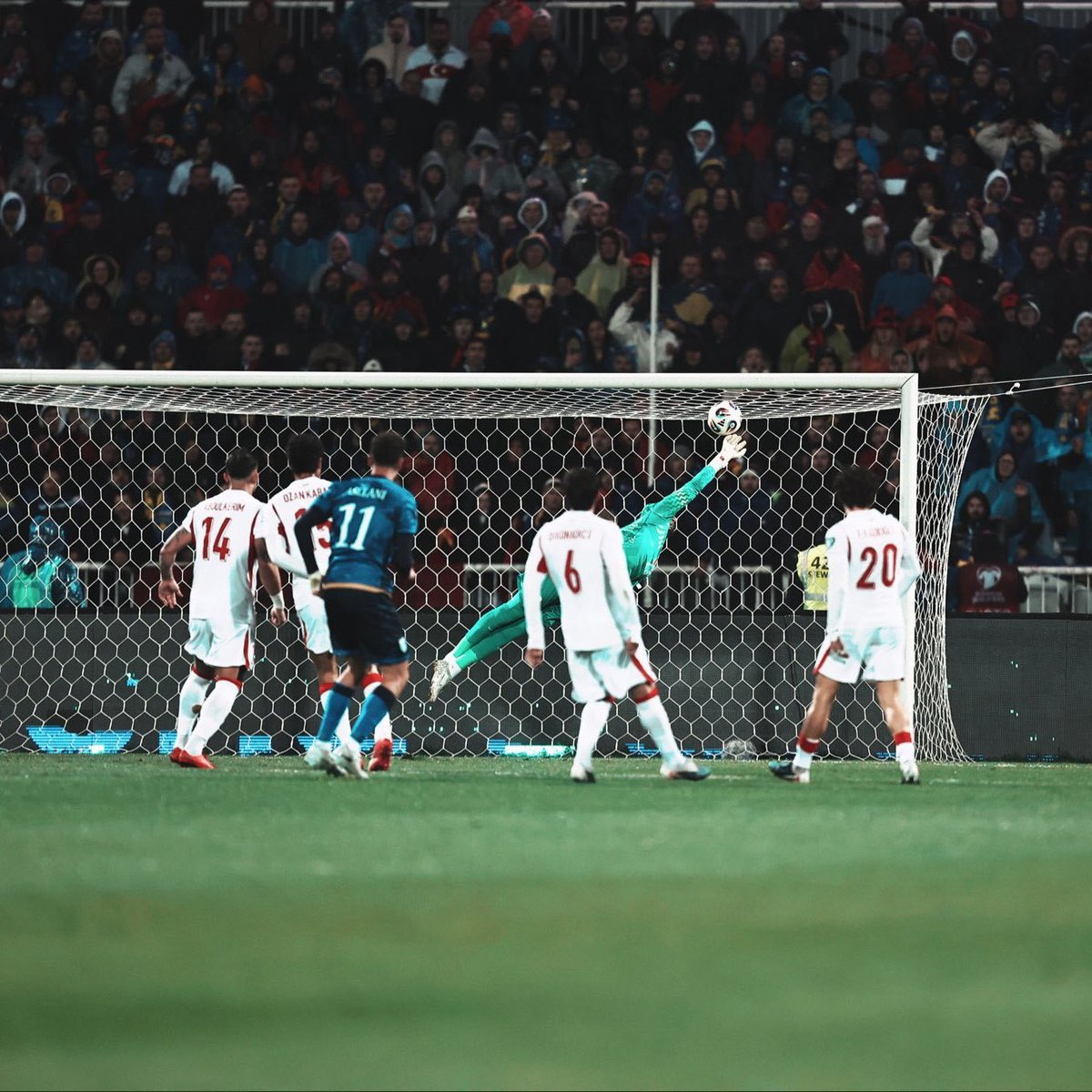 SALİH CORA tweet media