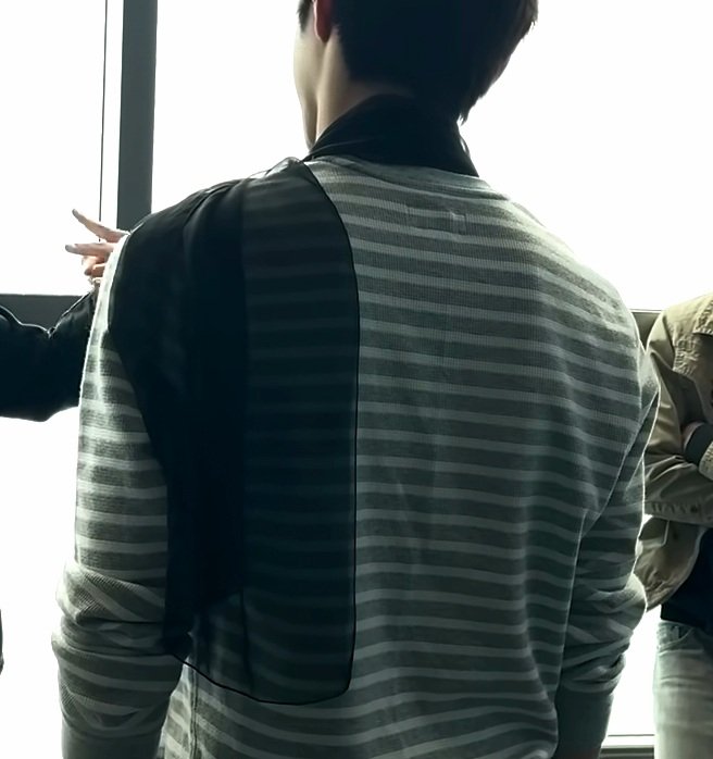 ashજ⁀➴ #redred !!𓏲✩ tweet media