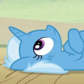 FluttershyFanatic392 tweet media