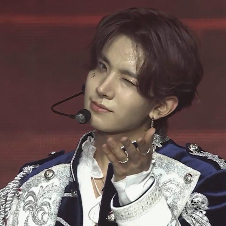 iwaೀ 7 vampires. tweet media