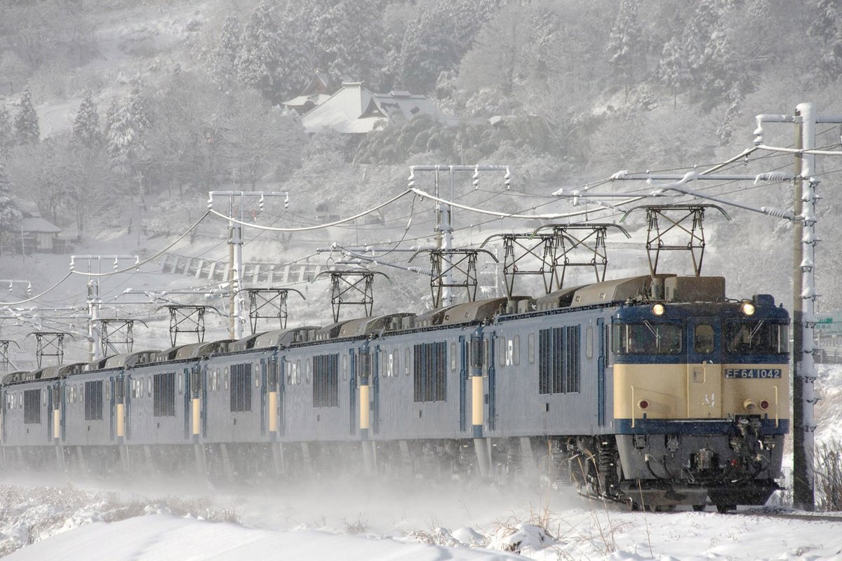 朝霧高原 tweet media