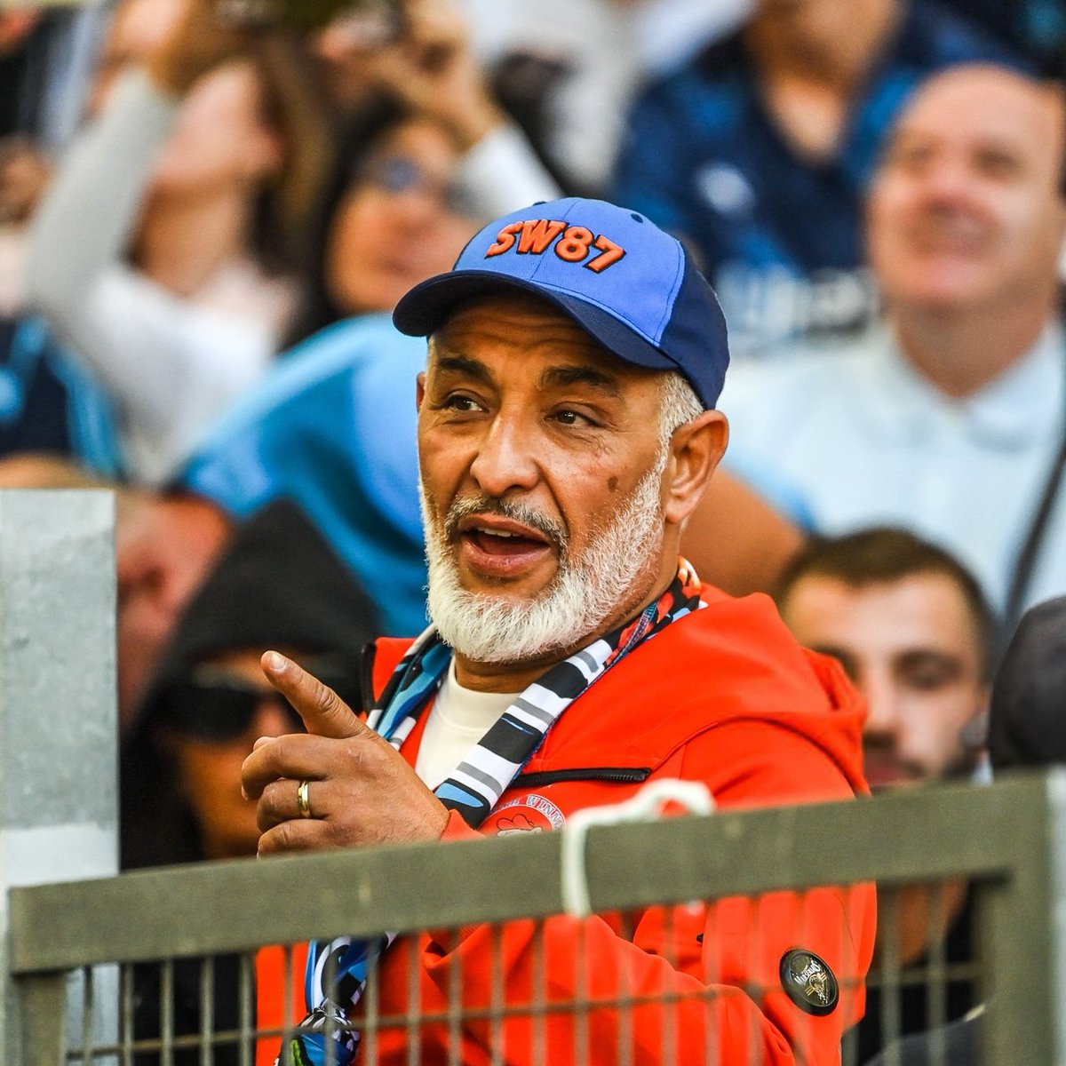 Vibes Foot tweet media