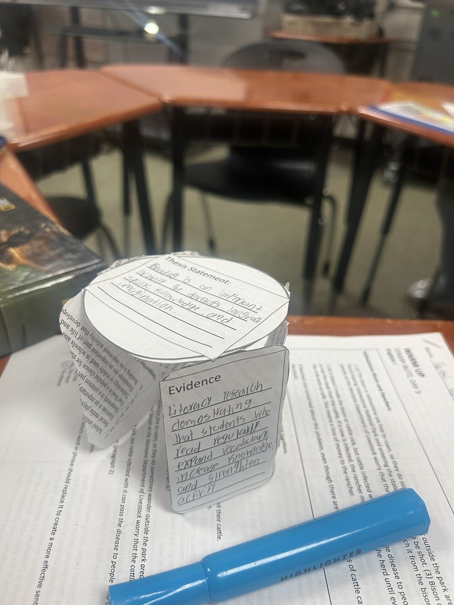 mtwilliamsEdD's tweet photo. Making learning visible…a good thesis can only stand with strong supporting evidence…@Davis9_AISD Mr. Brizuela’s class has strong 💪🏾writers! https://t.co/uRoPBq6vF5