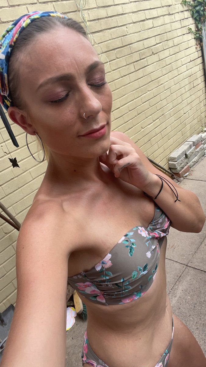 Nextdoorsophia tweet media