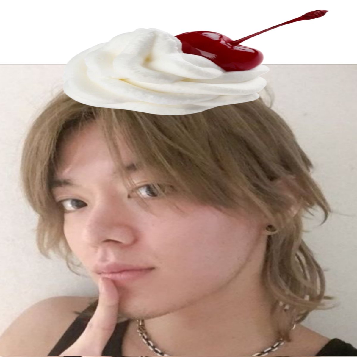 yuta as cats 𑄝 tweet media