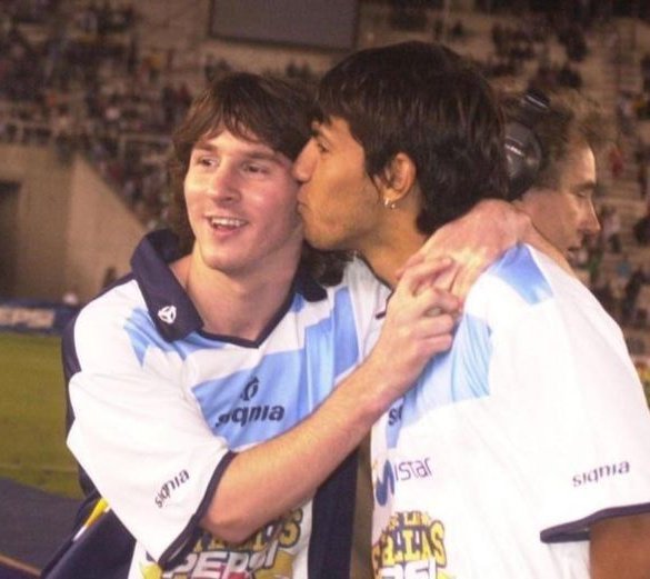 mera 🎱ֶָ֢ tweet media